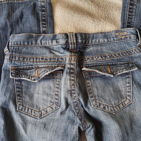 Refuge Premium Low rise Flare Jeans - Picture 3 of 10